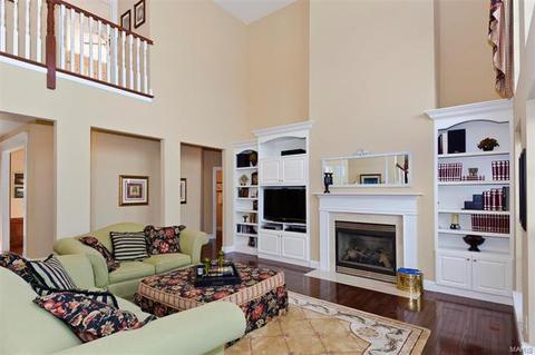 752 Thunder Hill Dr, O'fallon, MO 63368 photo 2