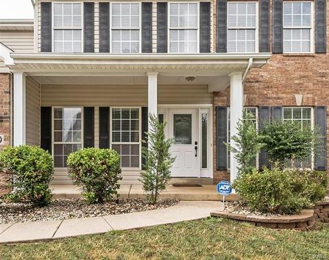 274 Arbor Trails Dr, Ballwin, MO 63021 photo 2