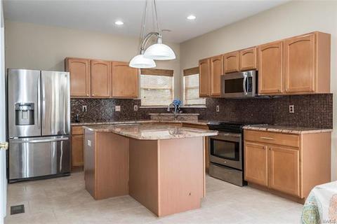 274 Arbor Trails Dr, Ballwin, MO 63021 photo 14