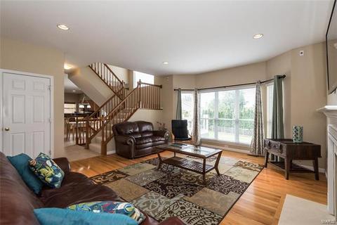 274 Arbor Trails Dr, Ballwin, MO 63021 photo 10