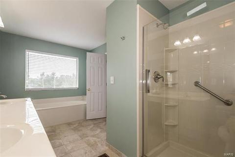 274 Arbor Trails Dr, Ballwin, MO 63021 photo 28