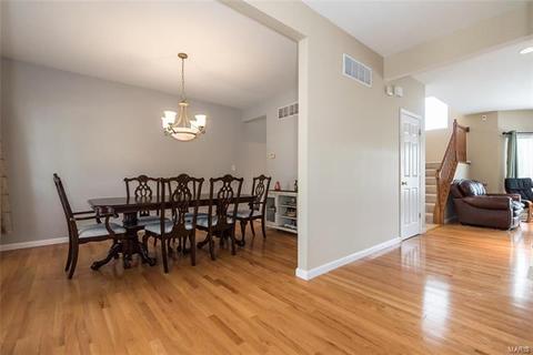 274 Arbor Trails Dr, Ballwin, MO 63021 photo 4