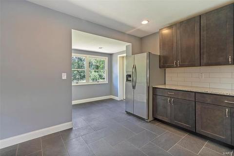 129 Holloway Rd, Ballwin, MO 63011 photo 5