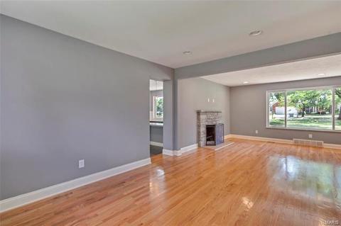 129 Holloway Rd, Ballwin, MO 63011 photo 13