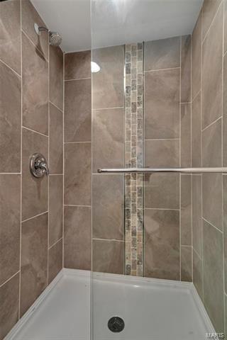 129 Holloway Rd, Ballwin, MO 63011 photo 28