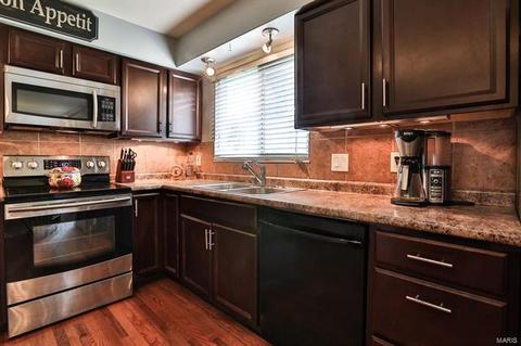 303 Warwick Ln, Manchester, MO 63021 photo 8