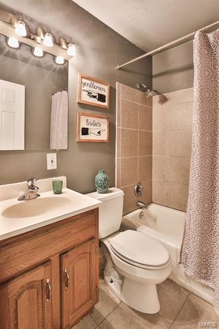 303 Warwick Ln, Manchester, MO 63021 photo 18