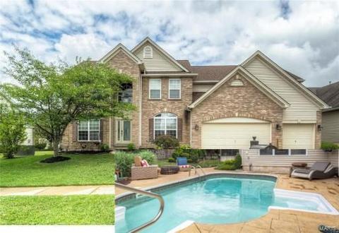 3010 Brook Hollow Dr, O'fallon, MO 63366 photo 1
