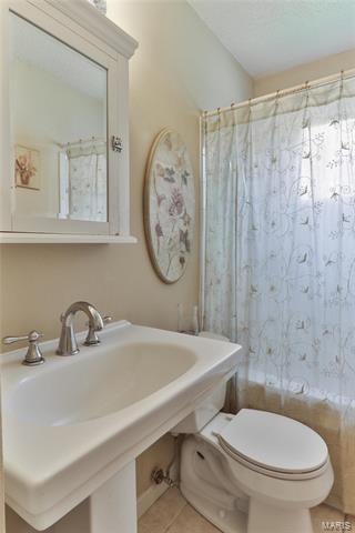 1630 Award Dr, Manchester, MO 63021 photo 5
