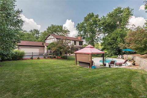 532 Rolling Glen Ln, Ballwin, MO 63011 photo 2