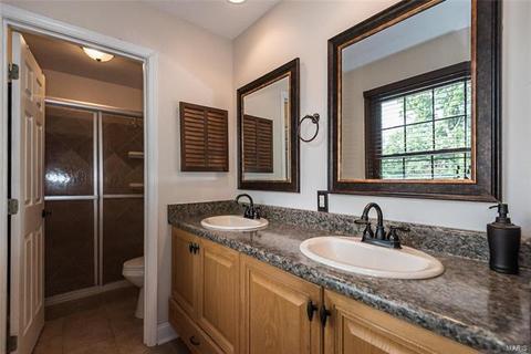 532 Rolling Glen Ln, Ballwin, MO 63011 photo 25