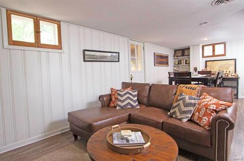 16 E Cedar Ave, Saint Louis, MO 63119 photo 41