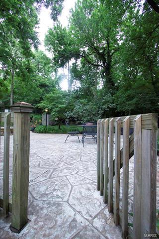 16 E Cedar Ave, Saint Louis, MO 63119 photo 5