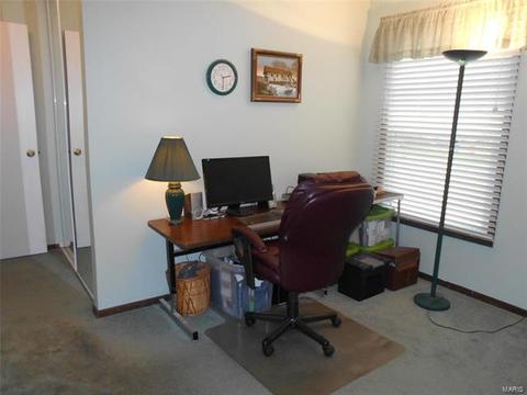 954 Oakfield Dr, Ballwin, MO 63021 photo 23