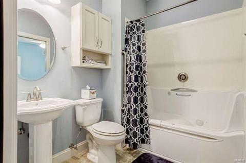 54 Autumn Way Ct, Eureka, MO 63025 photo 9