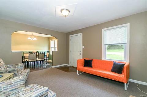 8859 Bobb Ave, Saint Louis, MO 63114 photo 6