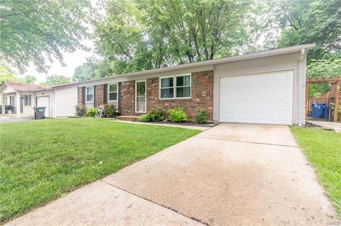 3264 Highgate Ln, Saint Charles, MO 63301 photo 2