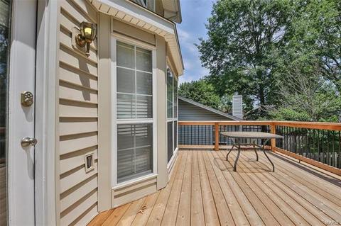 512 Echo Hill Ct, Ballwin, MO 63021 photo 13