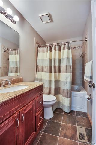512 Echo Hill Ct, Ballwin, MO 63021 photo 31