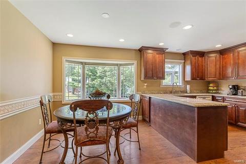 554 Shadowridge Dr, Wildwood, MO 63011 photo 18