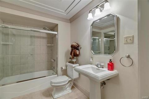 554 Shadowridge Dr, Wildwood, MO 63011 photo 32