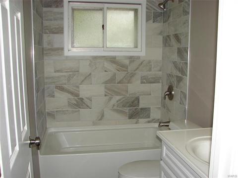 111 Robert Dr, Saint Charles, MO 63304 photo 16