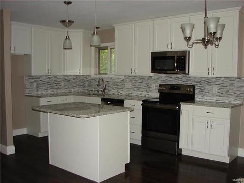 111 Robert Dr, Saint Charles, MO 63304 photo 11