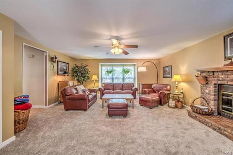 598 Woodlyn Xing, Ballwin, MO 63021 photo 3
