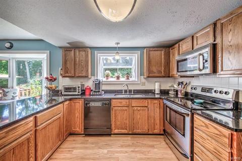 598 Woodlyn Xing, Ballwin, MO 63021 photo 7