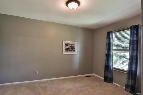 1020 Columbard Dr, Ballwin, MO 63021 photo 21