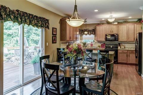 1380 Red Oak Plantation Dr, Ballwin, MO 63021 photo 14