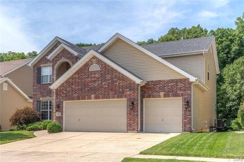1380 Red Oak Plantation Dr, Ballwin, MO 63021 photo 3