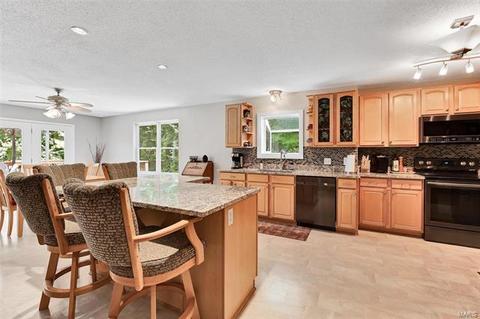 3 Himalaya Ct, O'fallon, MO 63366 photo 8