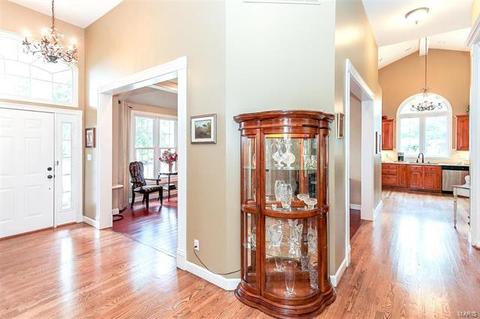 614 Loughmor Pass, Weldon Spring, MO 63304 photo 6