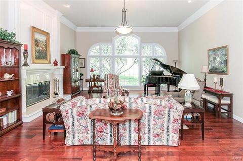 614 Loughmor Pass, Weldon Spring, MO 63304 photo 3
