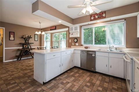 170 Spring Leigh Ct, Ballwin, MO 63011 photo 9