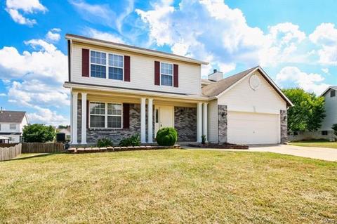 1356 Sunview Dr, O'fallon, MO 63366 photo 1