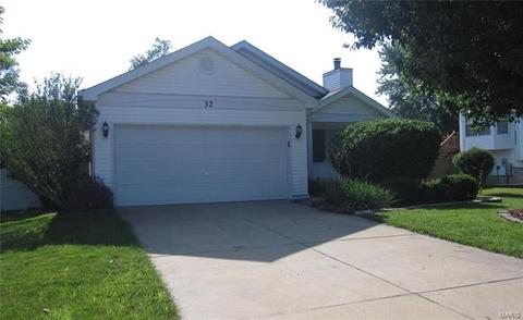 32 Mallard Pointe Dr, O'fallon, MO 63368 photo 1
