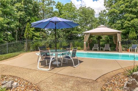1201 Kiefer Woods Cir, Ballwin, MO 63021 photo 8