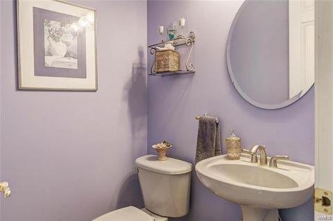 1201 Kiefer Woods Cir, Ballwin, MO 63021 photo 29