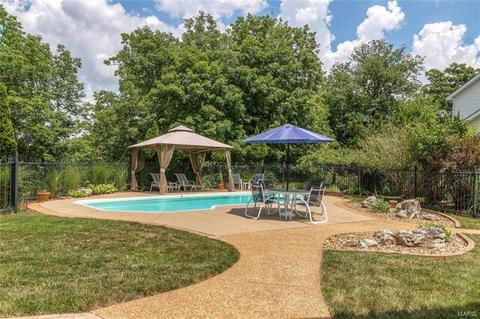 1201 Kiefer Woods Cir, Ballwin, MO 63021 photo 7