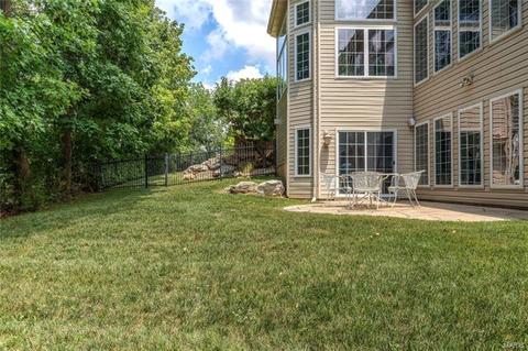1201 Kiefer Woods Cir, Ballwin, MO 63021 photo 15