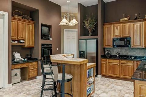 1201 Kiefer Woods Cir, Ballwin, MO 63021 photo 42
