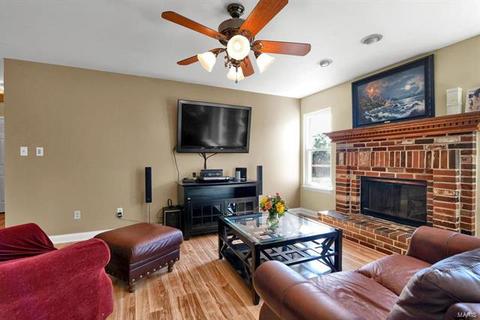 638 Oak Springs Trail Dr, Ballwin, MO 63021 photo 6