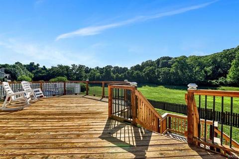 638 Oak Springs Trail Dr, Ballwin, MO 63021 photo 17