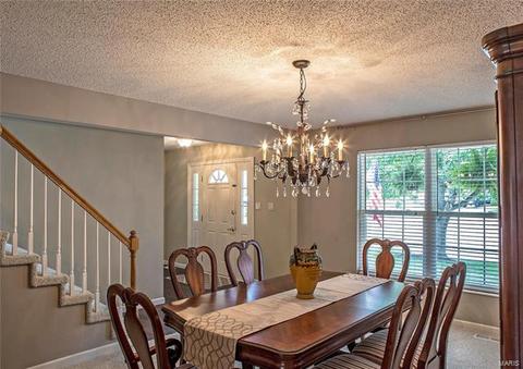 6 Ringway Ct, Saint Charles, MO 63303 photo 9