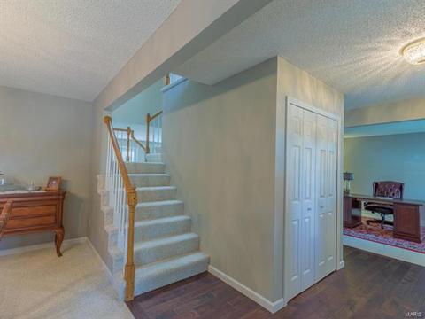 6 Ringway Ct, Saint Charles, MO 63303 photo 8