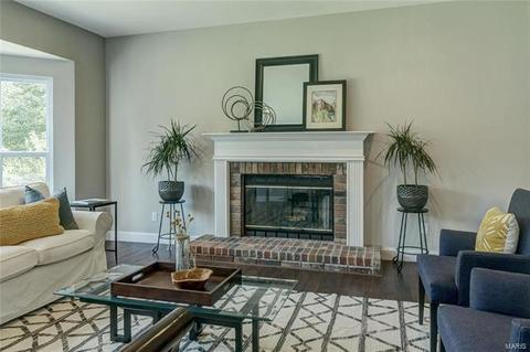 717 Castle Pines Dr, Ballwin, MO 63021 photo 9