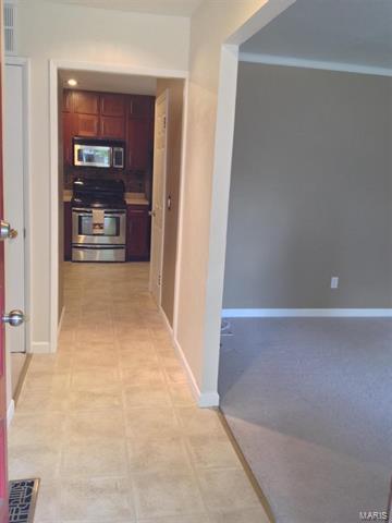 1217 Holgate Dr, Ballwin, MO 63021 photo 4