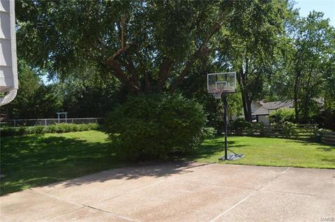 736 Jares Ct, Ballwin, MO 63011 photo 5